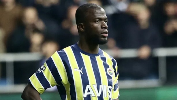 Foto - Fenerbahçe'de derbi sonrası büyük şok! 8 isim birden artık yolcu... Yer yerinden oynayacak!