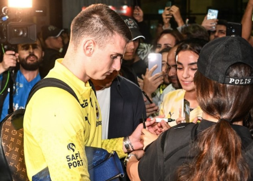 Foto - Fenerbahçe'de Dominik Livakovic ve Sebastian Szymanski gelişmesi!