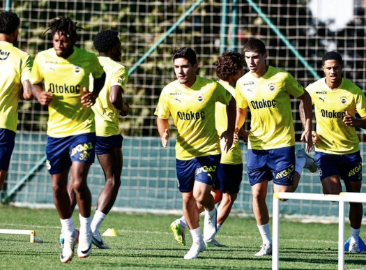 Fenerbahçe'de flaş gelişme! Resmi teklif yapıldı bile: Yılın fırsat transferi olacak...