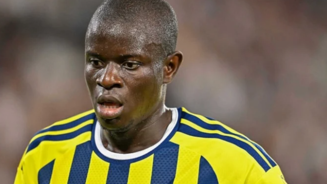 Fenerbahçe'de gündem Kante! Yaptığıyla alkışları topladı!