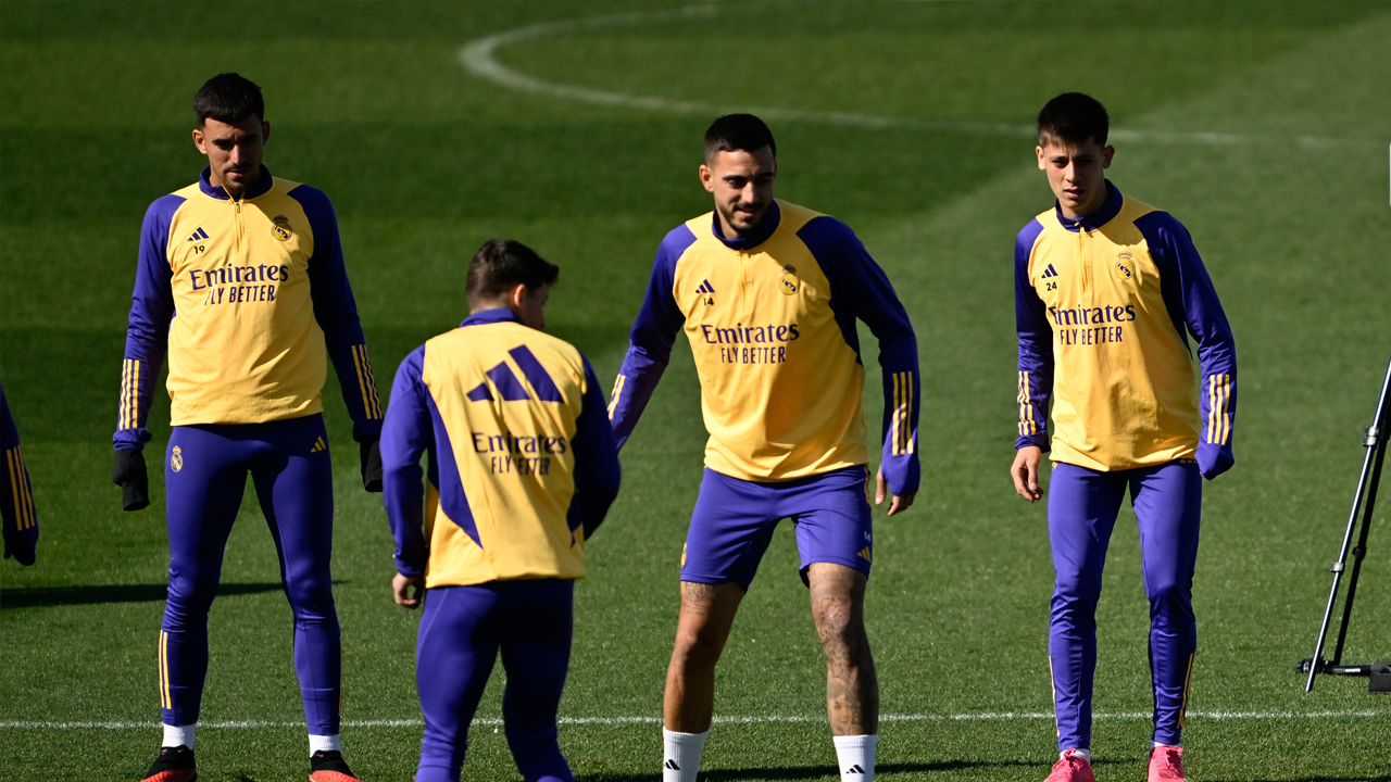 Foto - Fenerbahçe’de hareketli saatler: Peş peşe bombalar patlayacak: Tüm Türkiye’ye uyarı geldi: Ortalık yıkılıyor artık…