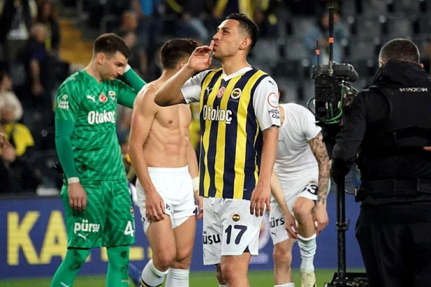 Foto - Fenerbahçe’de herkes o ismin peşinde! Ne Ferdi Kadıoğlu ne de İrfan Can