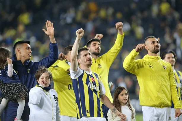 Foto - Fenerbahçe’de herkes o ismin peşinde! Ne Ferdi Kadıoğlu ne de İrfan Can
