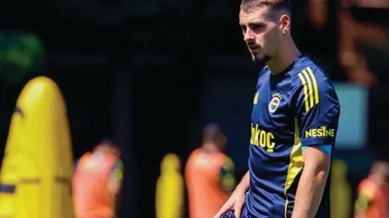 Foto - Fenerbahçe’de ilk ayrılık belli oldu! İsmail Kartal devre arası gönderecek