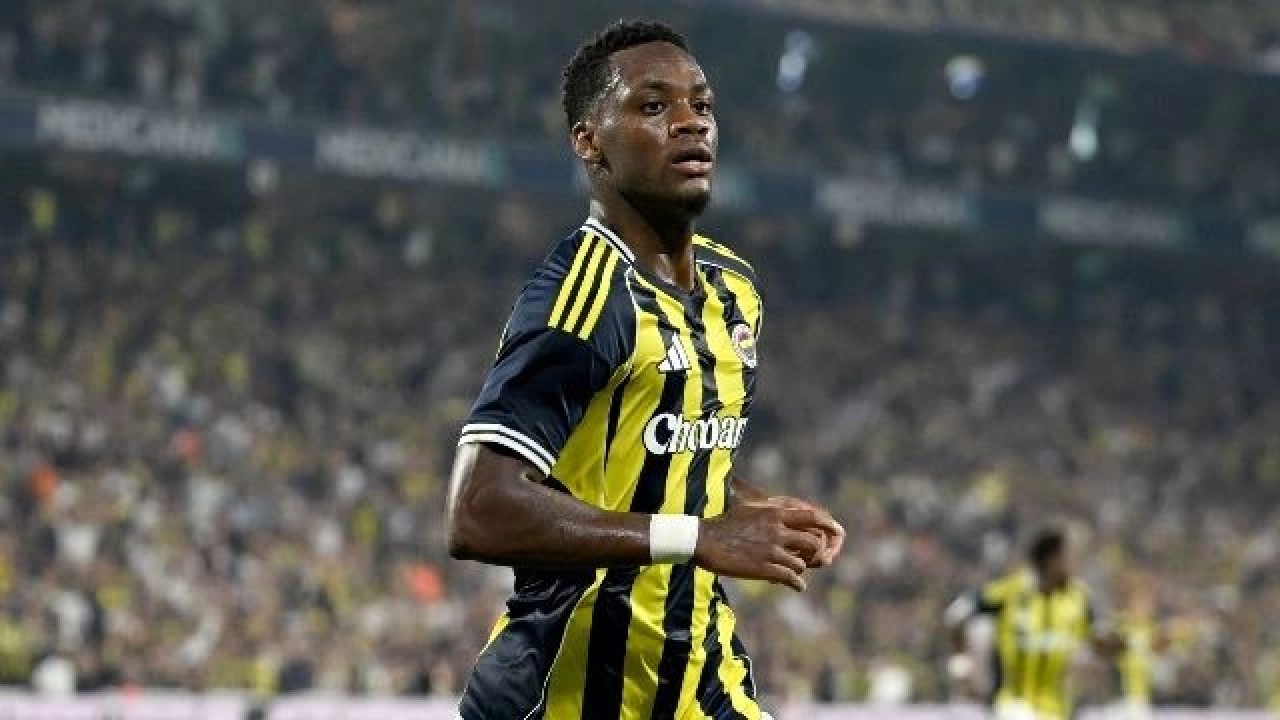 Foto - Fenerbahçe'de Jhon Duran Depremi! 