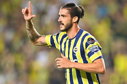 Foto - Fenerbahçe'de kadro temizleniyor: Maalesef ders alınmıyor! Oynamadan kazanma dönemi bitti...