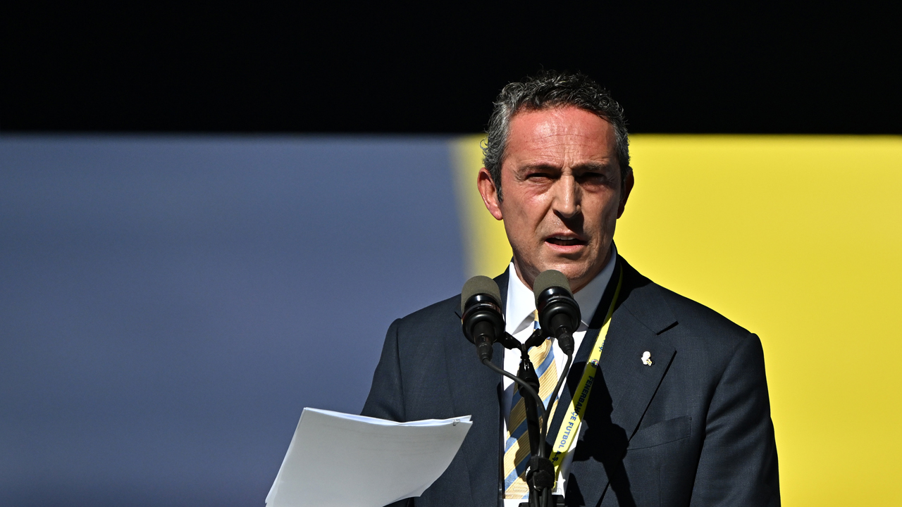 Foto - Fenerbahçe'de karar günü! Sakal mı, bıyık mı? Hakikaten Fenerbahçeli’ye rahat uyku yok bu dakikadan sonra…