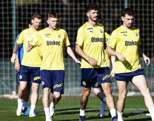 Foto - Fenerbahçe'de kriz kapıda! İsmail Kartal yıldız isimlerden yoksun kalacak
