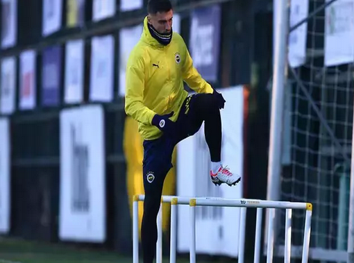 Fenerbahçe'de o isimden yine karşı yeni hamle! İmzalar atılmıştı ama ya 1. Lig olursa...
