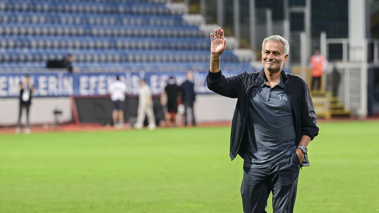 Foto - Fenerbahçe'de Polonyalı tartışması! Bu kez hiç beklemediği yerden geldi: Fenerbahçe’den beklenmedik yıldız açıklaması…