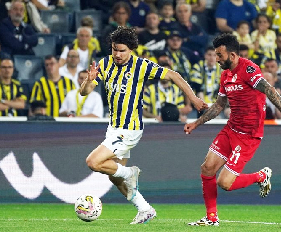 Foto - Fenerbahçe'de rekor kırarak veda edecek! O takımdan eurolar fışkıracak!