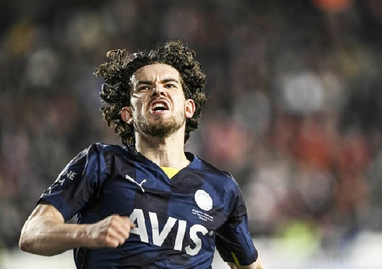 Foto - Fenerbahçe'de rekor kırarak veda edecek! O takımdan eurolar fışkıracak!