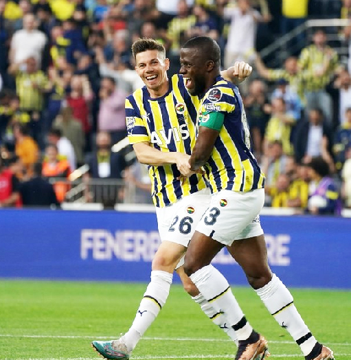 Foto - Fenerbahçe'de rekor kırarak veda edecek! O takımdan eurolar fışkıracak!