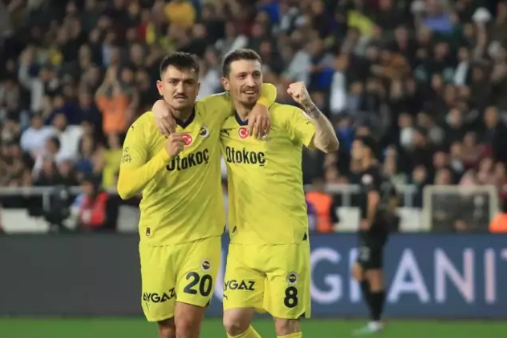 Foto - Fenerbahçe'de rotasyon depremi! İsmail Kartal'a şok tepki: Çeker vururum kendimi