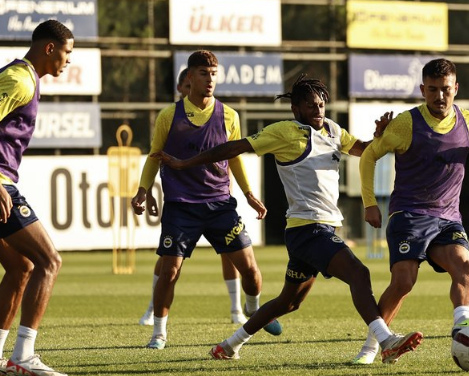 Foto - Fenerbahçe'de şaşırtan "yıldızlar" çıkışı! Duyan, kulaklarına inanamadı: Bu yıldızlar ne olacak peki?