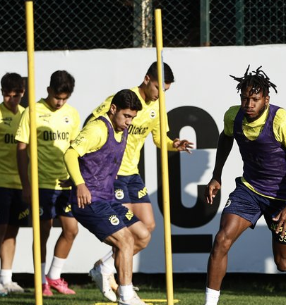 Foto - Fenerbahçe'de şaşırtan "yıldızlar" çıkışı! Duyan, kulaklarına inanamadı: Bu yıldızlar ne olacak peki?