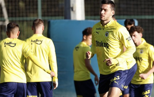 Foto - Fenerbahçe'de şaşırtan "yıldızlar" çıkışı! Duyan, kulaklarına inanamadı: Bu yıldızlar ne olacak peki?