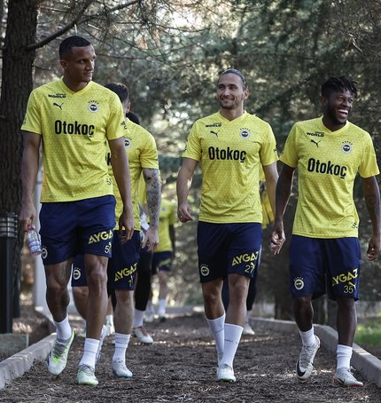 Foto - Fenerbahçe'de şaşırtan "yıldızlar" çıkışı! Duyan, kulaklarına inanamadı: Bu yıldızlar ne olacak peki?