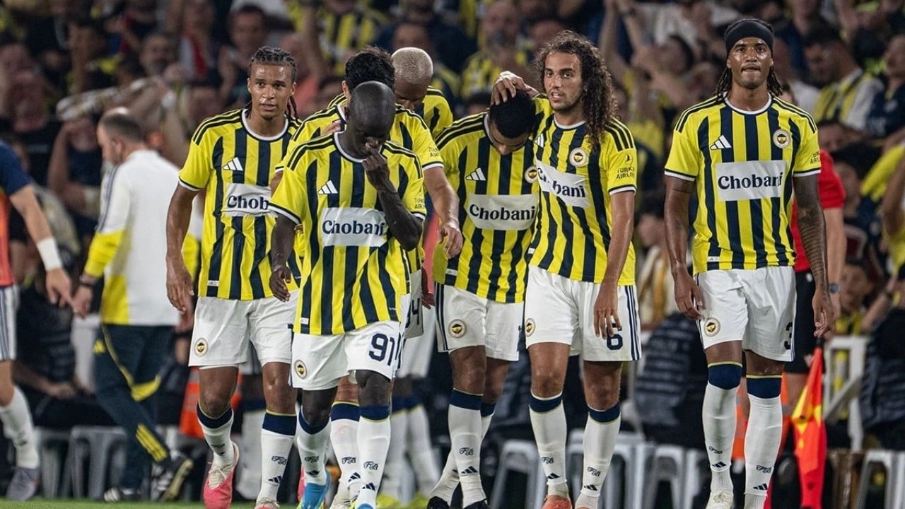 Fenerbahçe’de savunma yeniden şekilleniyor: Ayrılık ve transfer gelişmesi