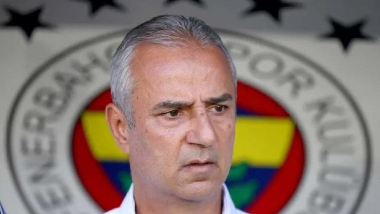 Fenerbahçe’de savunmada sürpriz değişiklik! İsmail Kartal yıldız ismi kulübeye çekiyor