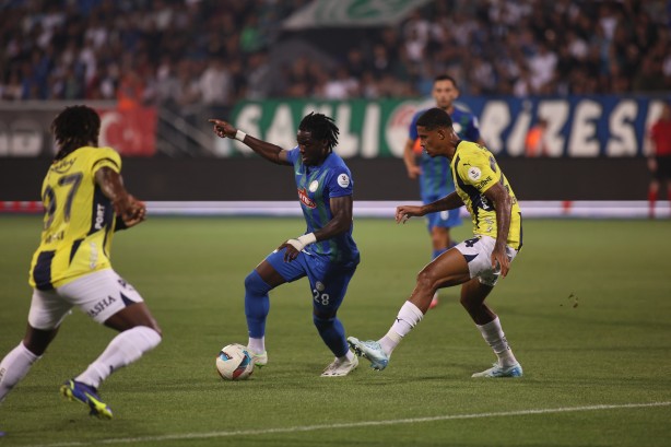 Foto - Fenerbahçe'de sol bek krizi! Sadece 1 hafta kaldı, Dehşete düşüren çıkış: Herkes şaşkın… 