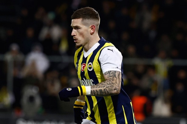 Foto - Fenerbahçe'de sürpriz ayrılık! Yıldız ismin yeni takımı herkesi şaşırttı! Bunu hiç kimse beklemiyordu