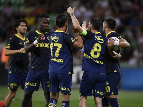 Fenerbahçe'de sürpriz bir gelişme daha: Büyük devrim! 3 talip birden...