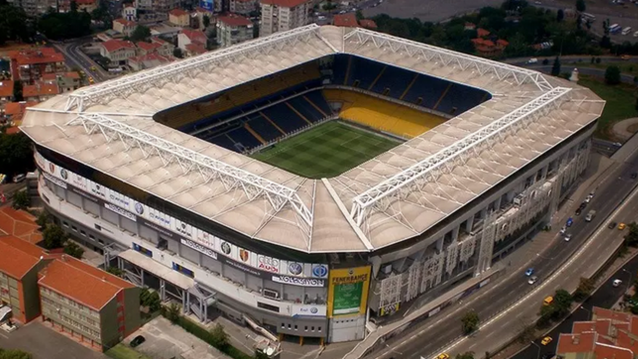 Fenerbahçe'de tam 4374 gün sonra bir ilk! Taraftarı şimdiden heyecan sardı...