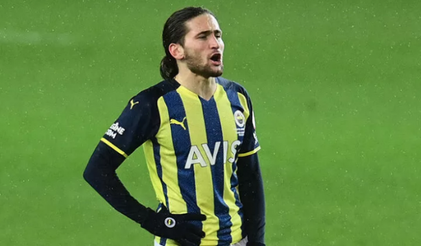 Fenerbahçe'de tam 9 isim artık yolcu!