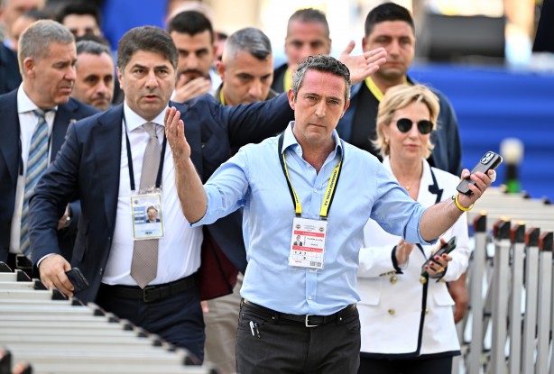 Fenerbahçe'de transfer çıkmazı! Ali Koç patladı: Artık yeter, ne gerekiyorsa yapın: Geleceği tarihi açıkladı