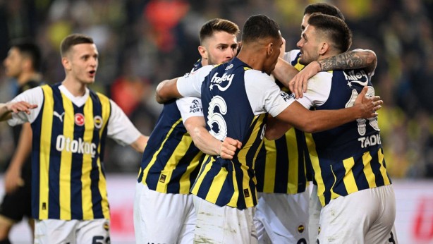 Foto - Fenerbahçe’de uykuları kaçıracak senaryo gerçek oldu! Galatasaraylılar şimdiden şampiyonluk kutlamalarına başladı