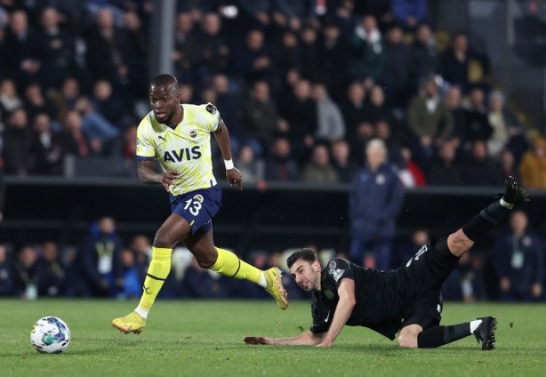Foto - Fenerbahçe'de Valencia kararı! Beşiktaş derbisinde oynayacak mı?