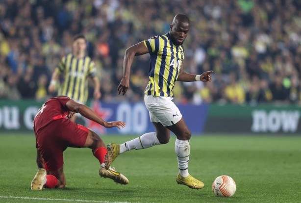 Foto - Fenerbahçe'de Valencia kararı! Beşiktaş derbisinde oynayacak mı?