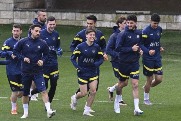 Foto - Fenerbahçe'de Valencia kararı! Beşiktaş derbisinde oynayacak mı?