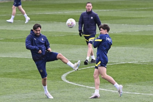 Foto - Fenerbahçe'de Valencia kararı! Beşiktaş derbisinde oynayacak mı?