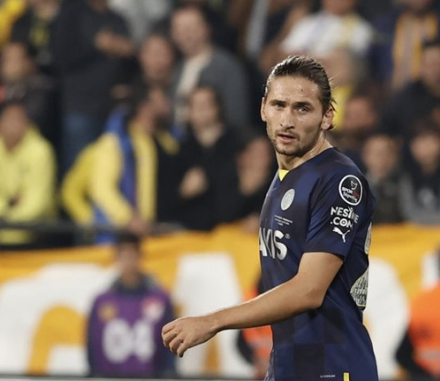 Foto - Fenerbahçe'de yabancı krizi! 2 isimle yollar ayrılıyor: Bu kadar kadro şişince olacağı buydu zaten...