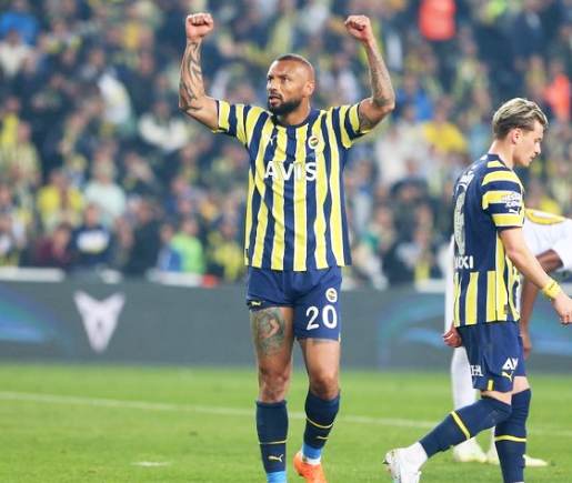 Foto - Fenerbahçe'de yaprak dökümü! Yıldız ismin yeni adresi... Bakın ne isteyecekler