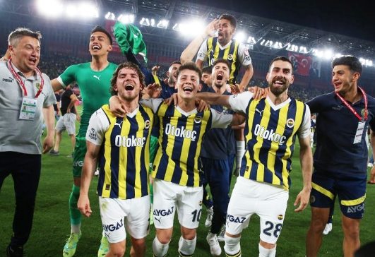 Foto - Fenerbahçe'de yaprak dökümü! Yıldız ismin yeni adresi... Bakın ne isteyecekler