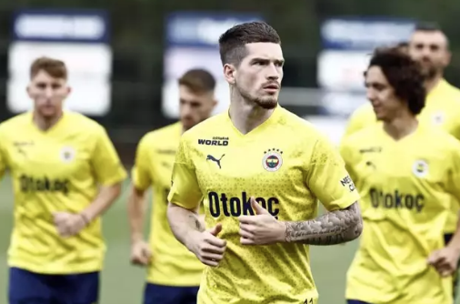 Fenerbahçe'de yeni kırılmalar olabilir: Taraftarlar endişeli: Mutsuzluğu tavan yaptı, Fenerbahçe'yi sildi