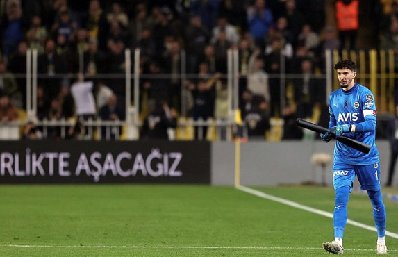 Foto - Fenerbahçe’de yeni maraton esas şimdi başlıyor! Sözleşmeler için herkes görüşme odasına…