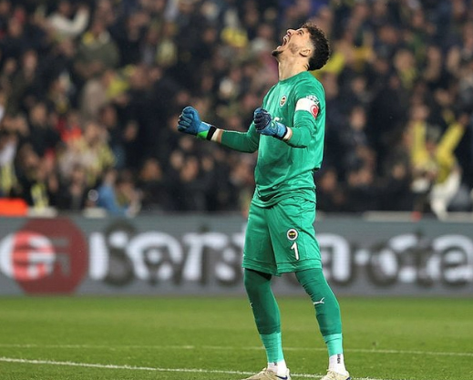 Foto - Fenerbahçe’de yeni maraton esas şimdi başlıyor! Sözleşmeler için herkes görüşme odasına…