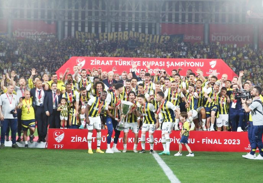 Foto - Fenerbahçe'den 3 transfer birden! Edin Dzeko'nun ardından... İmzalar an meselesi: