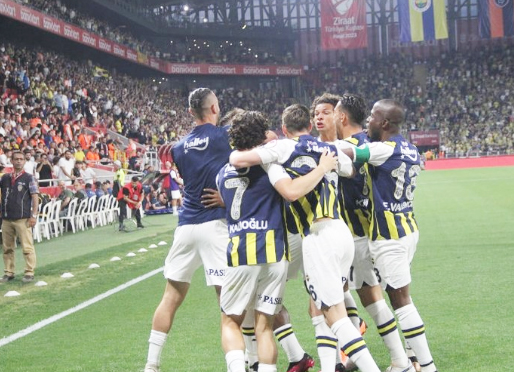 Foto - Fenerbahçe'den 3 transfer birden! Edin Dzeko'nun ardından... İmzalar an meselesi: