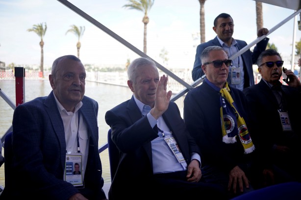 Foto - Fenerbahçe’den Beşiktaş’ın hoşuna gitmeyecek adım: Yeni hedefi artık orası: En büyük teknik adamı aldılar…