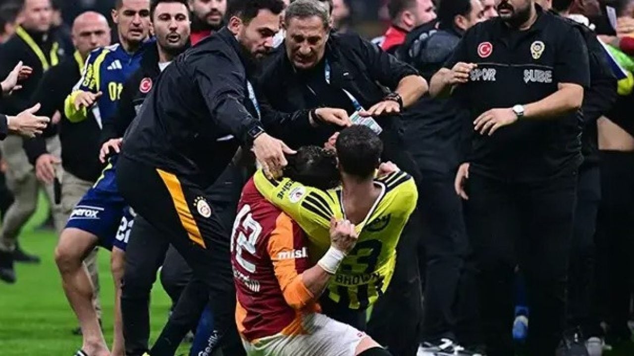 Foto - Fenerbahçe’den ‘biz masumuz’ çıkışı! Derbideki olayları rakip takım körükledi