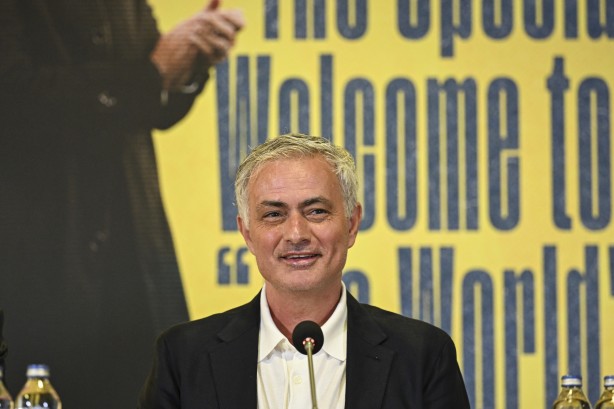 Foto - Fenerbahçe'den çifte transfer bombası! Mourinho fena halde transfer avına çıktı artık...
