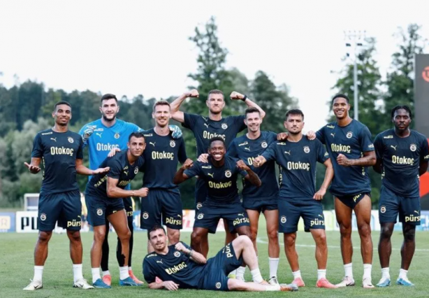 Foto - Fenerbahçe’den Galatasaray’a tarihe geçecek transfer çalımı! Mourinho’nun adı yetti