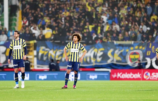 Foto - Fenerbahçe'den Galatasaray'a transfer çalımı! Yok artık: Görünce ne yapacağını şaşırdı!