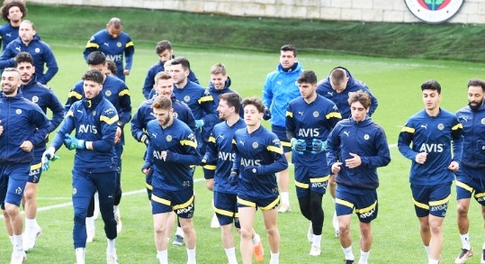 Fenerbahçe'den Galatasaray'a transfer çalımı! Yok artık: Görünce ne yapacağını şaşırdı!