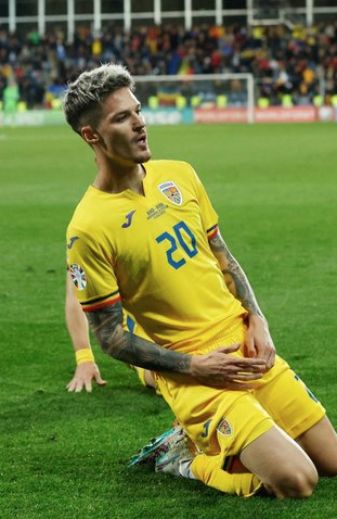 Foto - Fenerbahçe'den Galatasaray'a transfer çalımı! Yok artık: Görünce ne yapacağını şaşırdı!